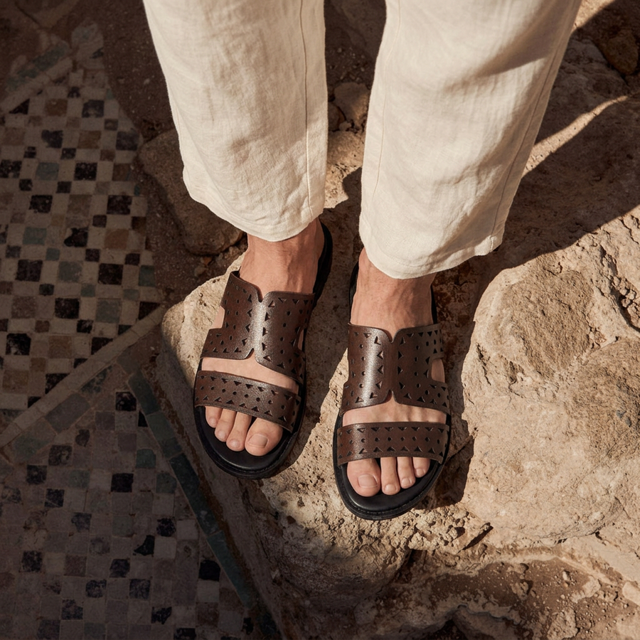 UNIFOLD LEATHER CHAPPAL