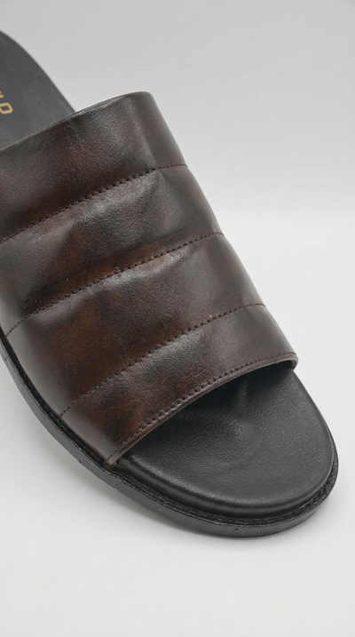 Unifold Courtland Leather Chappal