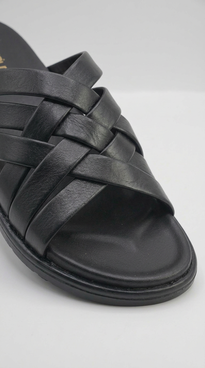Unifold Kensington Leather Chappal